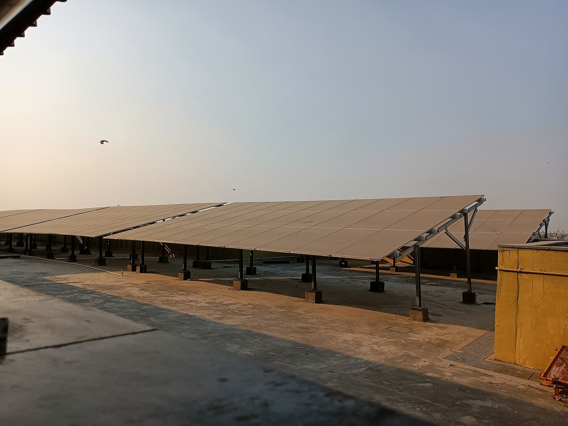 Best Solar Inverter for Saudi Homes 2026: Complete Buyer's Guide