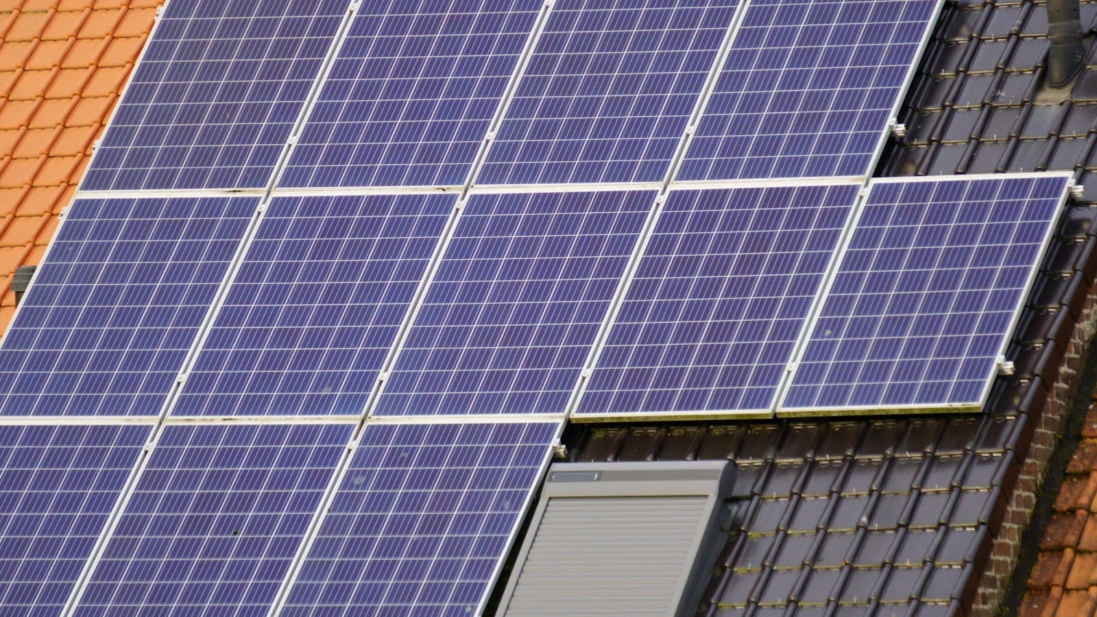 Deye vs Huawei Solar Inverters