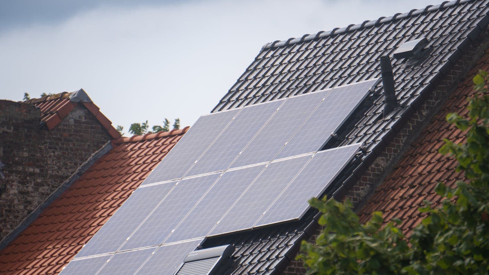 Micro vs String Inverters Comparison